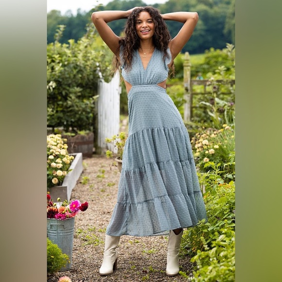 Altar'd State Dresses & Skirts - Altar’d State Jenessa Sage open back maxi dress